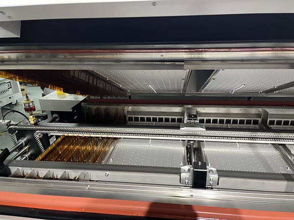 真空回流焊运输链条卡板,怎么解决?