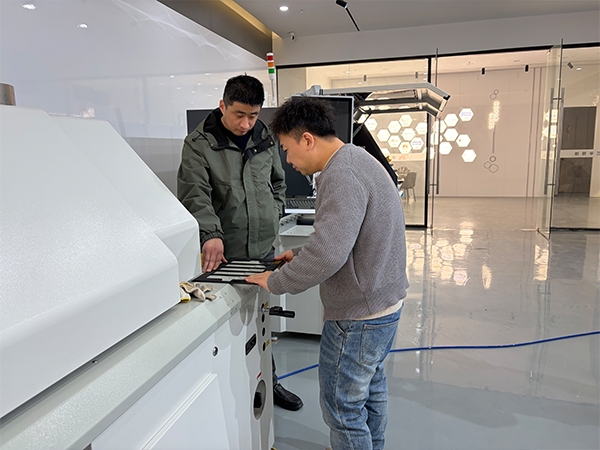 苏州打样实录：华芯真空回流焊如何攻克汽车电子焊接“空洞”与“炸锡”顽疾