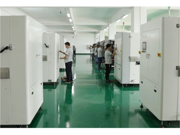 华芯 HXM-400 垂直固化炉解决方案：立体加热赋能高效制造